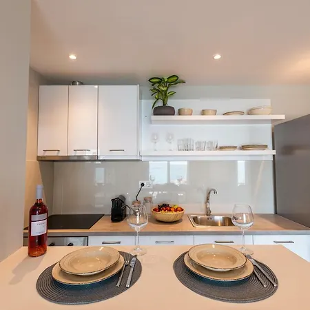 Valtes Luxurious Μπούκαρι