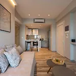 Valtes Luxurious * Vukarí