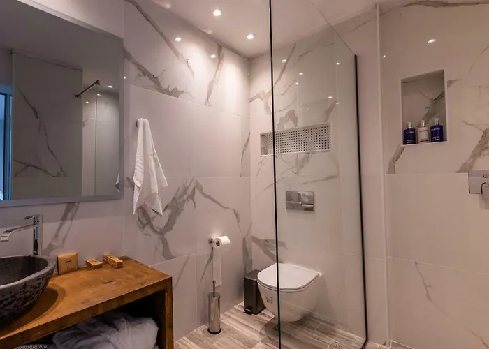 Valtes Luxurious Apartment Boukaris